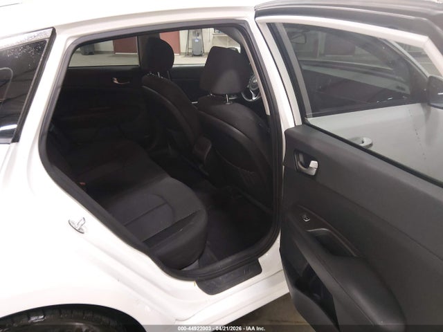 KNAGT4L37G5100691 KIA Optima Lx