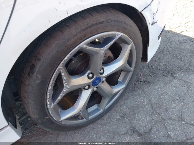 1FADP3L92HL305699 Ford FOCUS ST