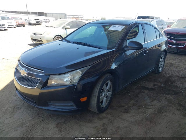 Chevrolet Cruze 1lt Auto 2014 1G1PC5SBXE7144888 Image 2