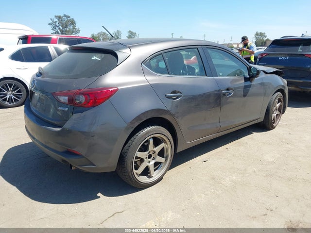 3MZBN1L38JM194536 Mazda Mazda3 Touring