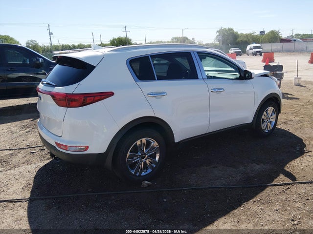 KNDPMCAC6H7244848 KIA Sportage Lx