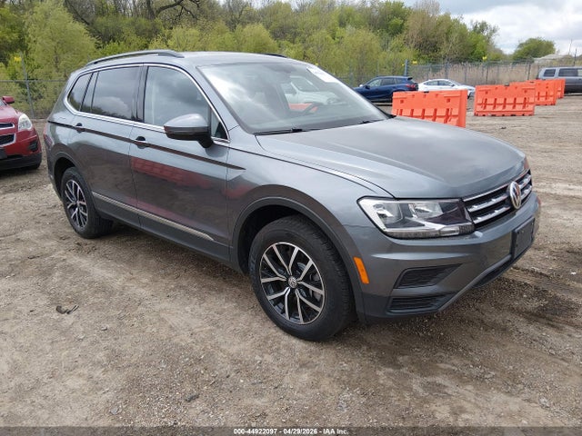 2021 Volkswagen Tiguan 2.0t Se/2.0t Se R-line Black/2.0t Sel მანქანა იყიდება აუქციონზე, vin: 3VV2B7AX8MM124285, აუქციონის ნომერი: 44922097