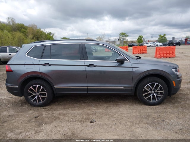 2021 Volkswagen Tiguan 2.0t Se/2.0t Se R-line Black/2.0t Sel მანქანა იყიდება აუქციონზე, vin: 3VV2B7AX8MM124285, აუქციონის ნომერი: 44922097