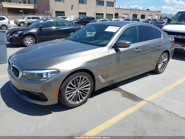 WBAJA9C53JB253216 BMW 530e Iperformance