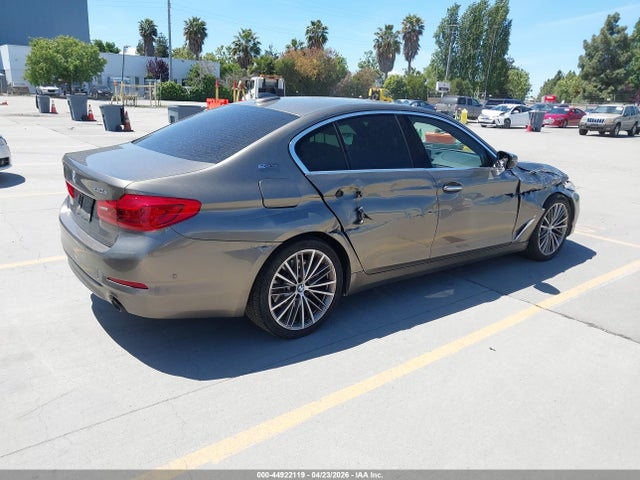 WBAJA9C53JB253216 BMW 530e Iperformance