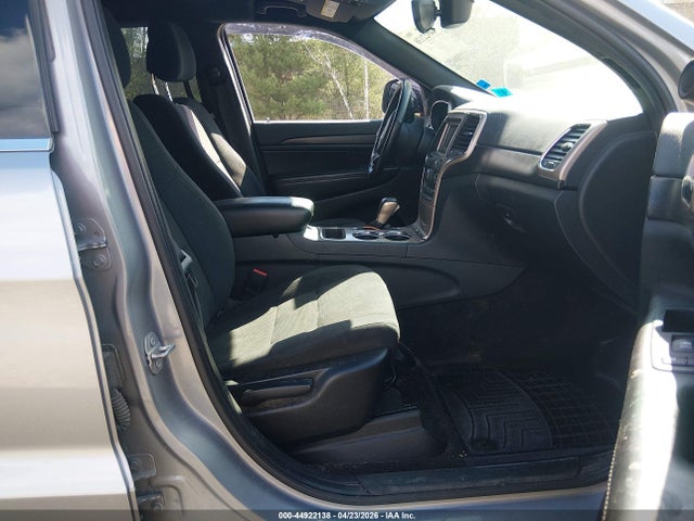 Продажа на аукционе авто 2017 Jeep Grand Cherokee Laredo 4x4, vin: 1C4RJFAG8HC803586, номер лота: 44922138