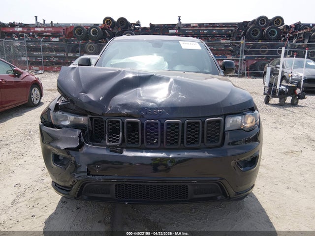 1C4RJFAGXJC267651 Jeep Grand Cherokee Altitude 4x4