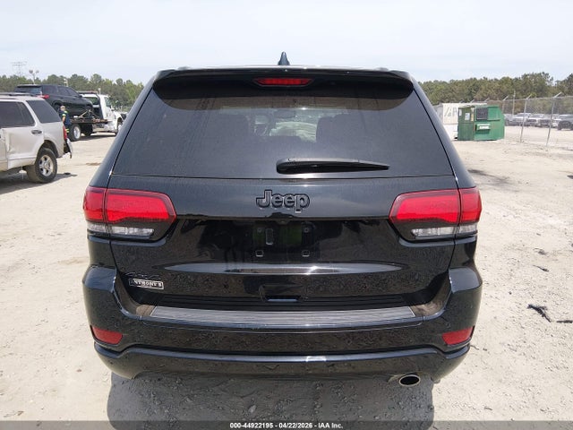 1C4RJFAGXJC267651 Jeep Grand Cherokee Altitude 4x4