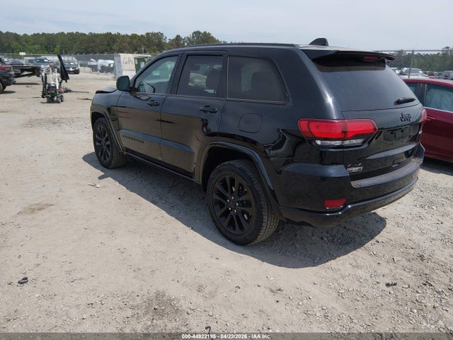 1C4RJFAGXJC267651 Jeep Grand Cherokee Altitude 4x4