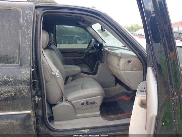 Продажа на аукционе авто 2005 Cadillac Escalade Esv Standard, vin: 3GYFK66N55G170328, номер лота: 44922246