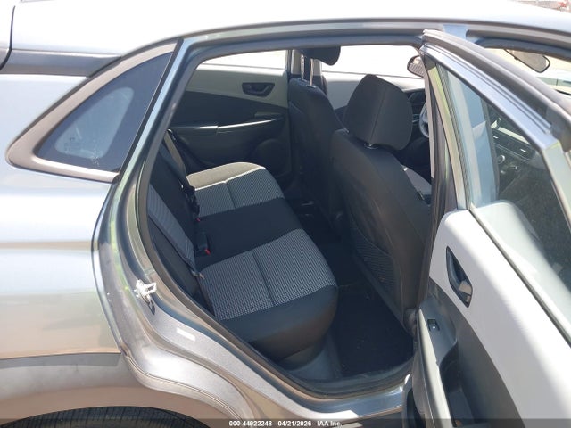 2019 Hyundai Kona Se მანქანა იყიდება აუქციონზე, vin: KM8K12AA4KU379276, აუქციონის ნომერი: 44922248