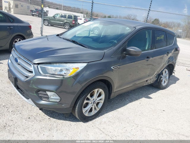 44922284 :رقم المزاد ، 1FMCU0GD4HUF03184 vin ، 2017 Ford Escape Se مزاد بيع