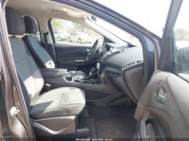44922284 :رقم المزاد ، 1FMCU0GD4HUF03184 vin ، 2017 Ford Escape Se مزاد بيع