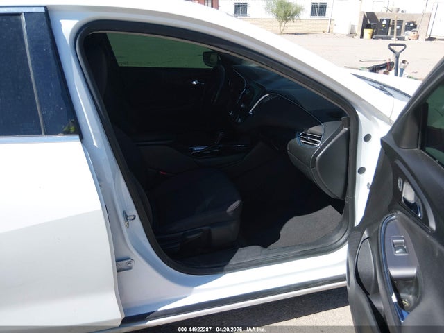 Продаж на аукціоні авто 2017 Chevrolet Malibu 1lt, vin: 1G1ZE5ST0HF238932, номер лоту: 44922287