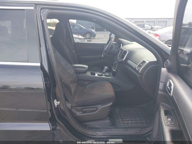 44922315 :رقم المزاد ، 1C4RJFAG6KC759773 vin ، 2019 Jeep Grand Cherokee Laredo E 4x4 مزاد بيع