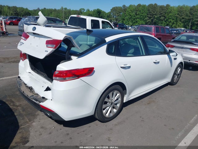 Auction sale of the 2016 Kia Optima Ex, vin: 5XXGU4L34GG008353, lot number: 44922334