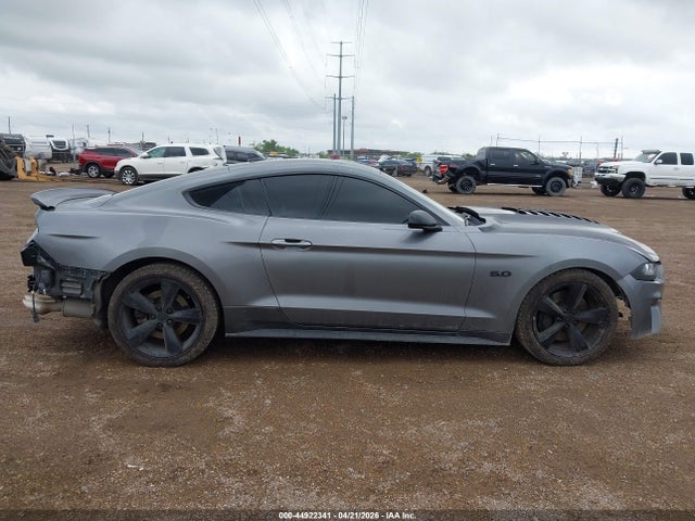 Продаж на аукціоні авто 2022 Ford Mustang Gt Premium Fastback, vin: 1FA6P8CF9N5128225, номер лоту: 44922341