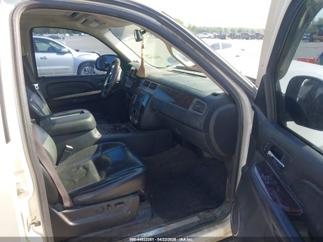 Продажа на аукционе авто 2009 Gmc Yukon Denali, vin: 1GKFK03289R235065, номер лота: 44922351