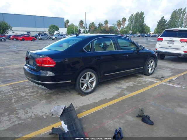 Продаж на аукціоні авто 2012 Volkswagen Passat 2.0l Tdi Sel Premium, vin: 1VWCN7A32CC008679, номер лоту: 44922427