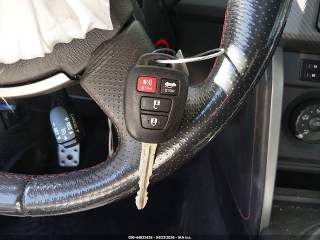 Scion FR-S 2015 JF1ZNAA11F8713642 Image 11