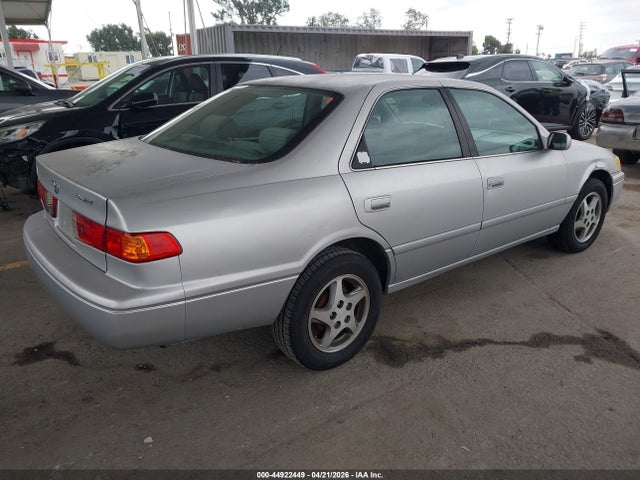 Продажа на аукционе авто 2001 Toyota Camry Ce, vin: 4T1BG22K41U837953, номер лота: 44922449