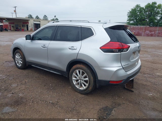 2017 Nissan Rogue Sv მანქანა იყიდება აუქციონზე, vin: JN8AT2MT0HW401055, აუქციონის ნომერი: 44922452