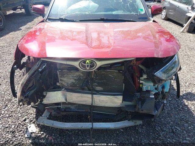 Продаж на аукціоні авто 2022 Toyota Highlander Xle, vin: 5TDGZRAH8NS135499, номер лоту: 44922493