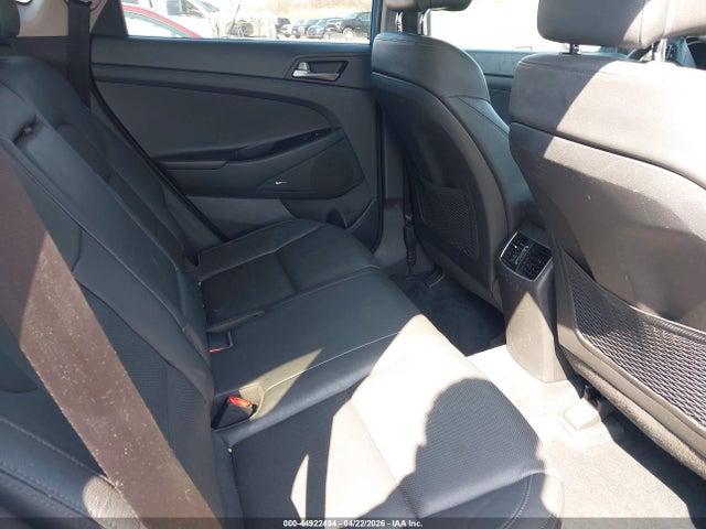 Продажа на аукционе авто 2017 Hyundai Tucson Limited, vin: KM8J3CA25HU578186, номер лота: 44922494