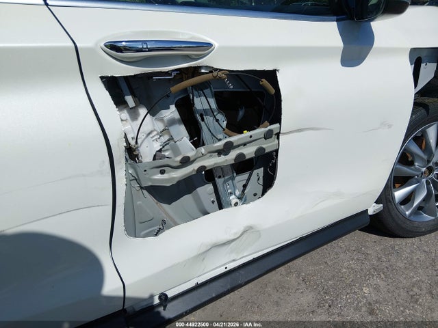Продаж на аукціоні авто 2021 Infiniti Qx50 Luxe, vin: 3PCAJ5BA4MF126177, номер лоту: 44922500