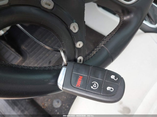 44922522 :رقم المزاد ، ZACNJDBB1MPM96934 vin ، 2021 Jeep Renegade Latitude 4x4 مزاد بيع