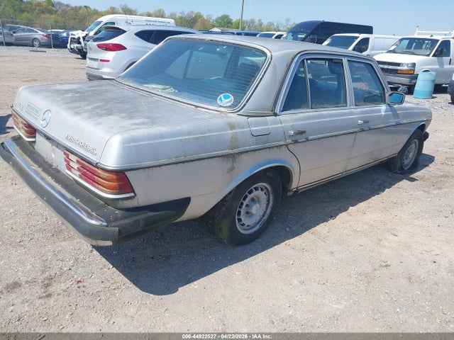 1984 Mercedes-benz 300 Dt მანქანა იყიდება აუქციონზე, vin: WDBAB33AXEA092867, აუქციონის ნომერი: 44922527