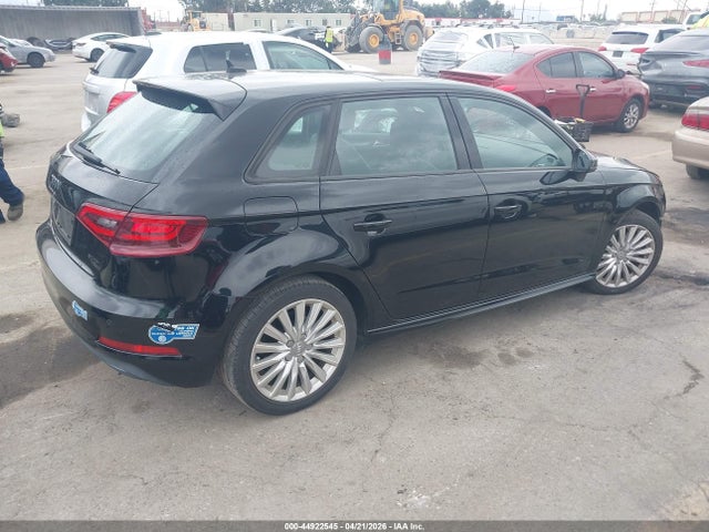 WAUUPBFF5GA163412 Audi A3 E-tron 1.4t Premium