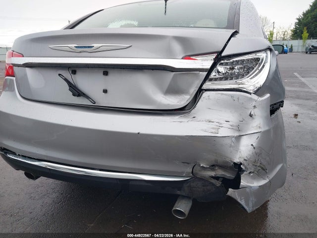 2013 Chrysler 200 Lx მანქანა იყიდება აუქციონზე, vin: 1C3CCBAGXDN736713, აუქციონის ნომერი: 44922567