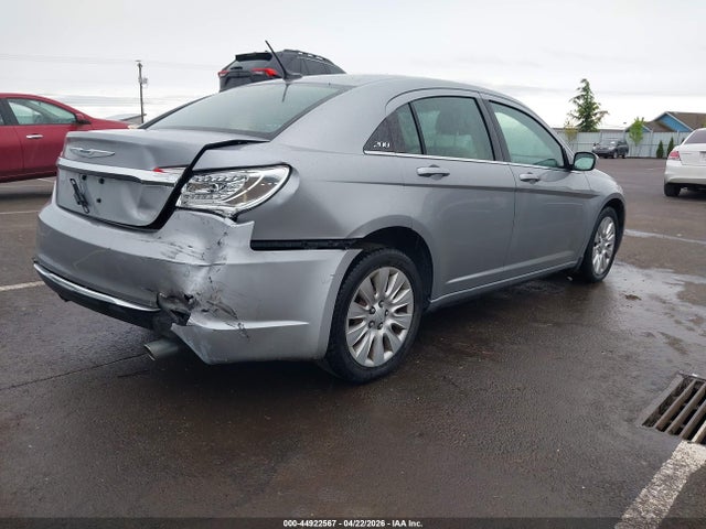2013 Chrysler 200 Lx მანქანა იყიდება აუქციონზე, vin: 1C3CCBAGXDN736713, აუქციონის ნომერი: 44922567