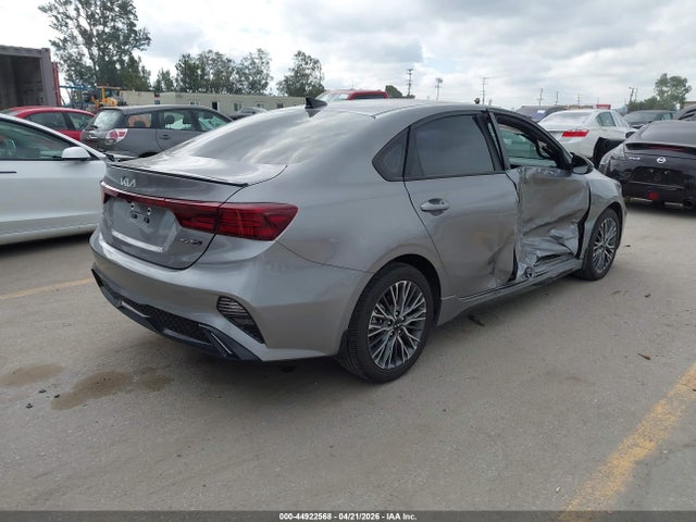 3KPF54AD2RE819729 KIA Forte Gt-line