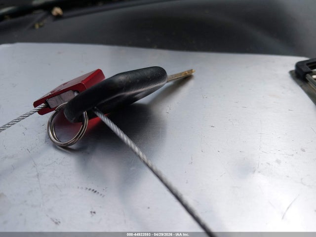 44922593 :رقم المزاد ، 1FAHP35N38W286817 vin ، 2008 Ford Focus Se/ses مزاد بيع