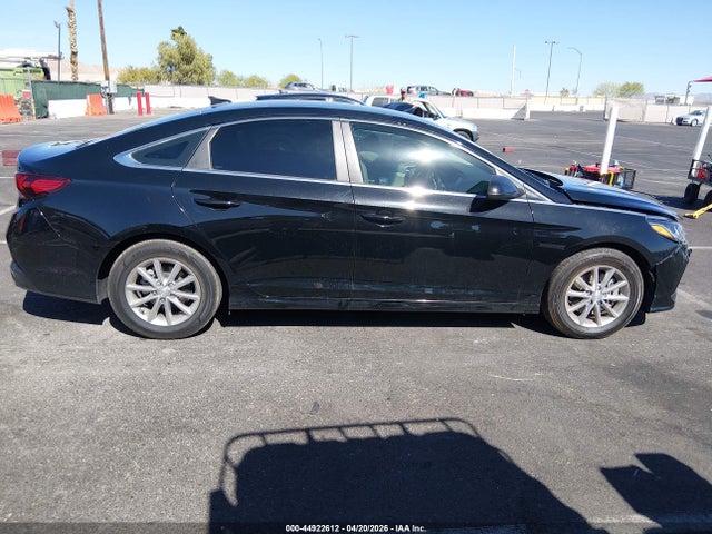 Hyundai SONATA SE 2019 5NPE24AF4KH794002 Image 13