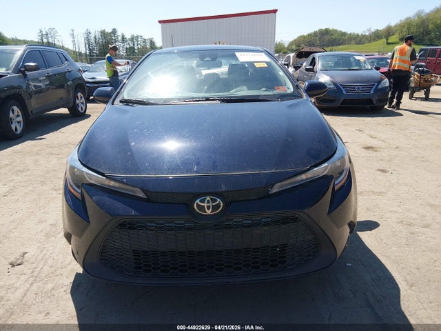 Продажа на аукционе авто 2022 Toyota Corolla Le, vin: 5YFEPMAE7NP368532, номер лота: 44922629