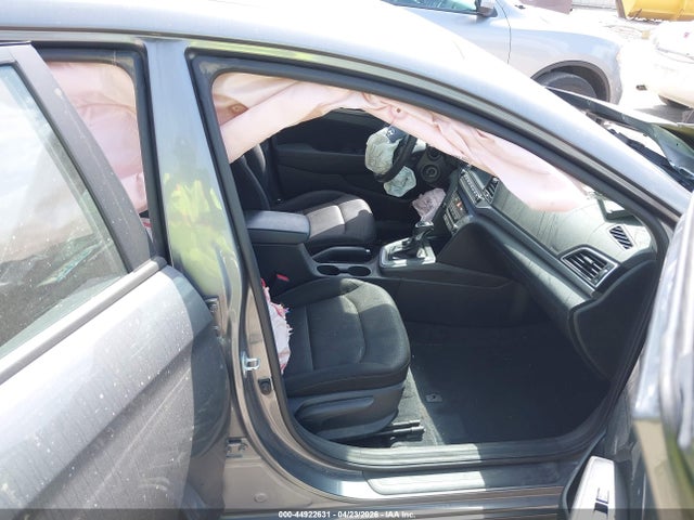 Продаж на аукціоні авто 2018 Hyundai Elantra Sel, vin: 5NPD84LF5JH399350, номер лоту: 44922631