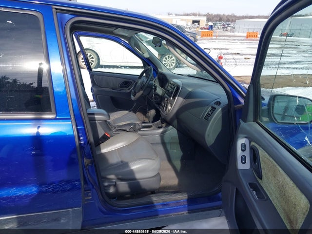 Продажа на аукционе авто 2005 Ford Escape Xlt, vin: 1FMCU93175KA43204, номер лота: 44922637
