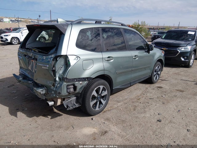 JF2SJAECXHG470152 Subaru Forester 2.5i Premium