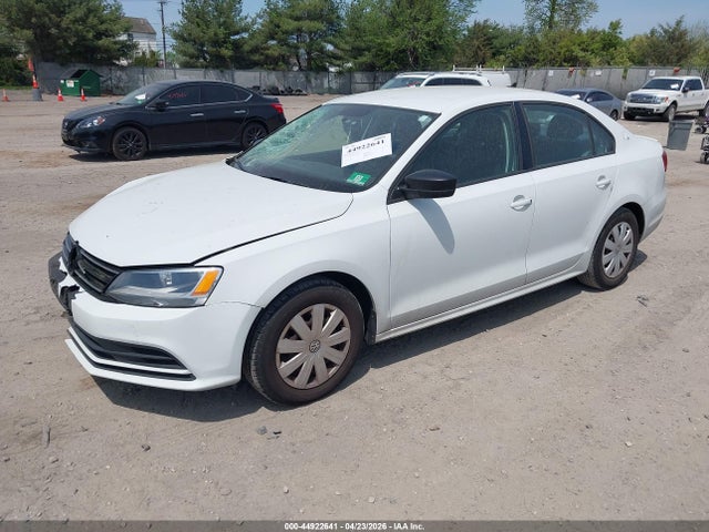 44922641 :رقم المزاد ، 3VW2K7AJ4FM347014 vin ، 2015 Volkswagen Jetta 2.0l S مزاد بيع