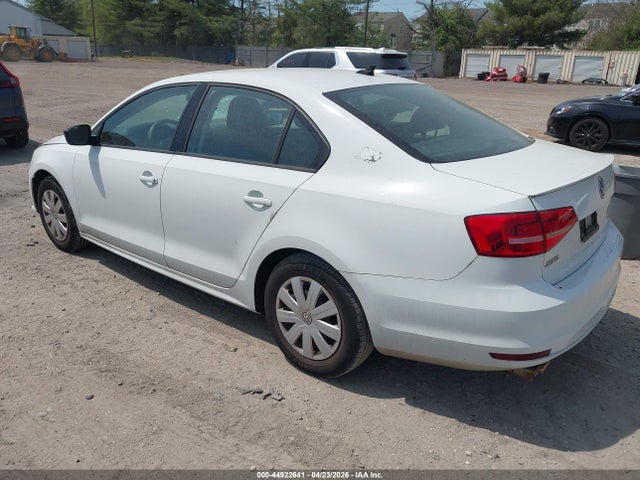44922641 :رقم المزاد ، 3VW2K7AJ4FM347014 vin ، 2015 Volkswagen Jetta 2.0l S مزاد بيع