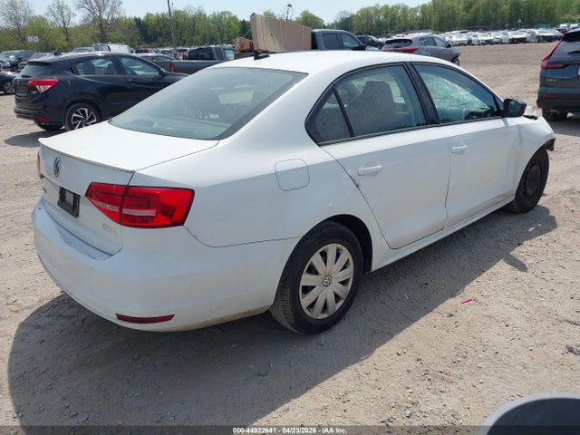 44922641 :رقم المزاد ، 3VW2K7AJ4FM347014 vin ، 2015 Volkswagen Jetta 2.0l S مزاد بيع