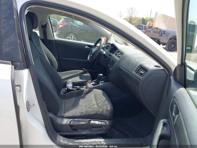 44922641 :رقم المزاد ، 3VW2K7AJ4FM347014 vin ، 2015 Volkswagen Jetta 2.0l S مزاد بيع