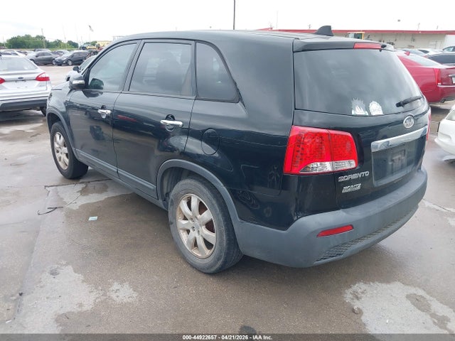 44922657 :رقم المزاد ، 5XYKT3A15BG105347 vin ، 2011 Kia Sorento Lx مزاد بيع