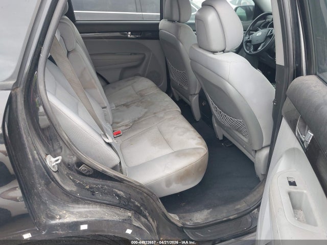 44922657 :رقم المزاد ، 5XYKT3A15BG105347 vin ، 2011 Kia Sorento Lx مزاد بيع