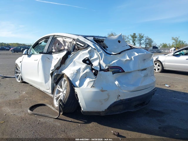 44922661 :رقم المزاد ، 5YJYGDEE9MF265548 vin ، 2021 Tesla Model Y Long Range Dual Motor All-wheel Drive مزاد بيع