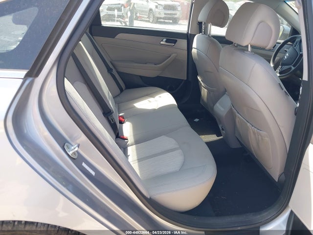 2016 Hyundai Sonata Hybrid Se მანქანა იყიდება აუქციონზე, vin: KMHE24L17GA041723, აუქციონის ნომერი: 44922664