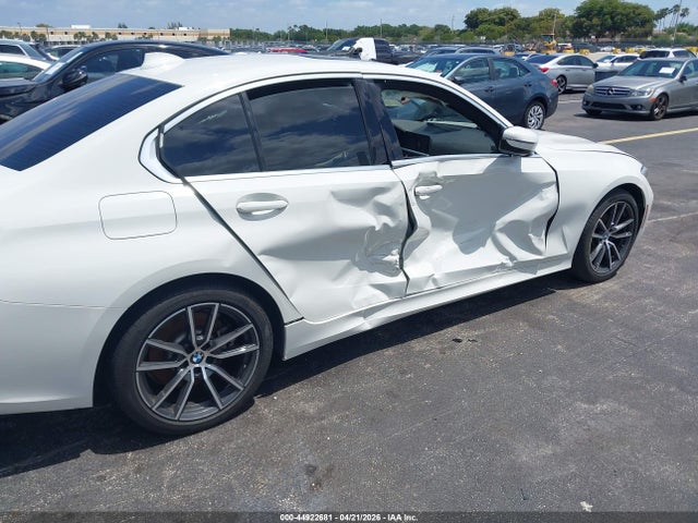 2019 Bmw 330i მანქანა იყიდება აუქციონზე, vin: WBA5R1C57KFH18282, აუქციონის ნომერი: 44922681